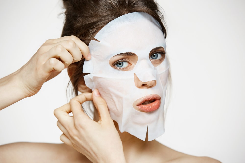 ماسک شفاف کننده پوست